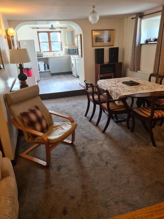 Brown Cow Apartment Dalton in Furness Extérieur photo